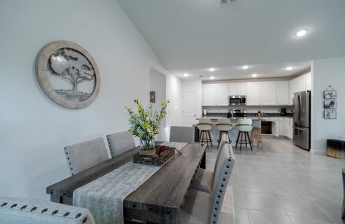 Ocala House | Cozy Modern 3 BR Retreat w/Fast Wi‑Fi/Office Desk & Self Check‑in – Ocala