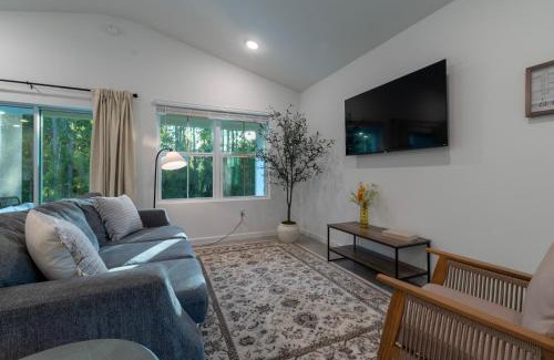 Ocala House | Cozy Modern 3BR Retreat