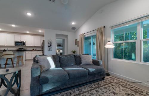 Ocala House | Cozy Modern 3BR Retreat