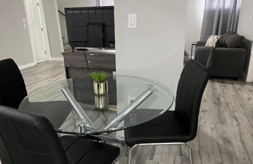 Fort Gary House | Cozy Modern and Lavish 1 Bedroom Basement Suite