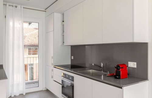 Lugano Apartment | Cozy & Modern Flat for 6 people/Free Parking