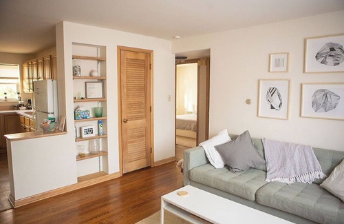 Westerville Apartment | Cozy Modern Garden Flat