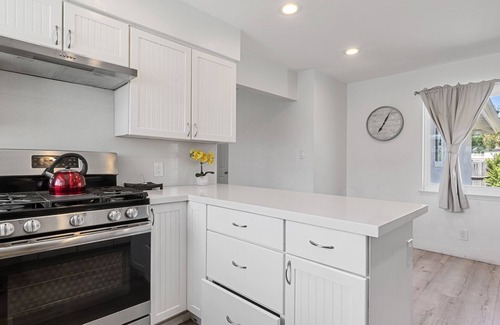 Citrus Heights House | COZY MODERN HOUSE IN CITRUS HEIGHTS