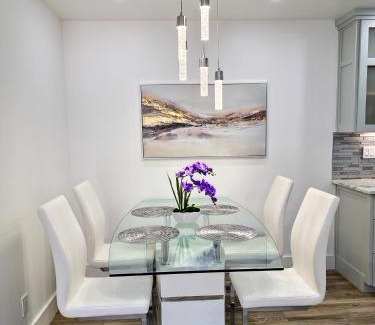 Indian Hills House | Cozy modern house - Near SXSW and other events
