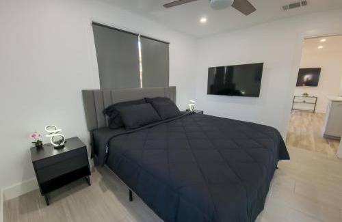 Indian Hills House | Cozy modern house - Near SXSW and other events