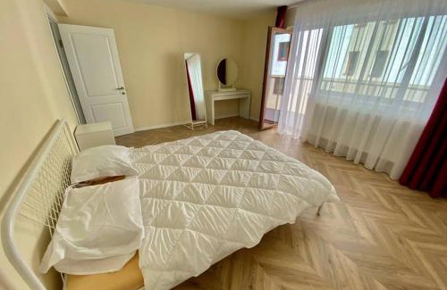 Floresti Apartment | Cozy Modern One Bedroom