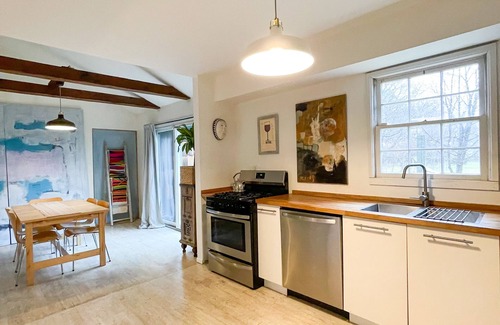 Brookhaven House | Cozy Modern Ranch House Near Bellport/Hamptonsn