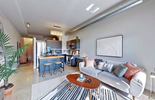 Corktown Condo | Cozy Modern Soft- Loft w/Large Private Balcony!