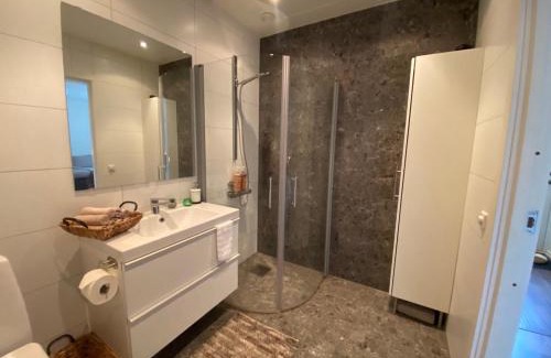 Vinberg Apartment | Cozy modern studio apartment stay