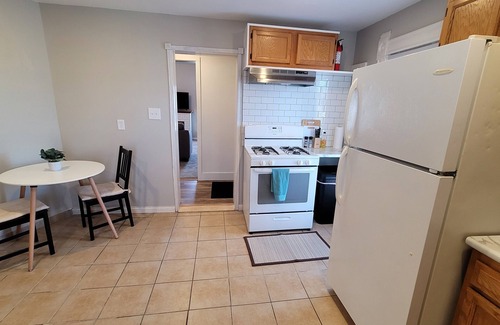 Willmar Apartment | Cozy Modern Upstairs Apartment