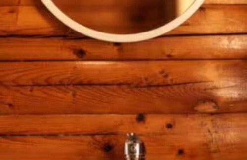 Bronaber Cabin | Cozy Mountain 2 Bed Log Cabin