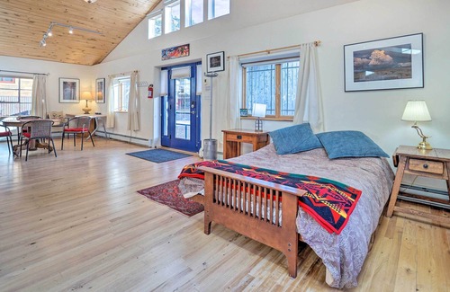 Lewis House | Cozy Mountain Retreat: Steps to Dolores River