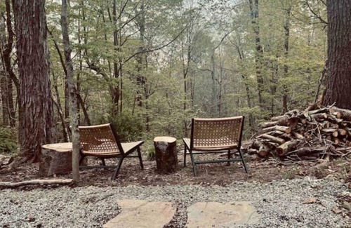 Smallwood Cabin | Cozy Mountain Top Cabin: Sauna, Fireplace Kayak & SUPs