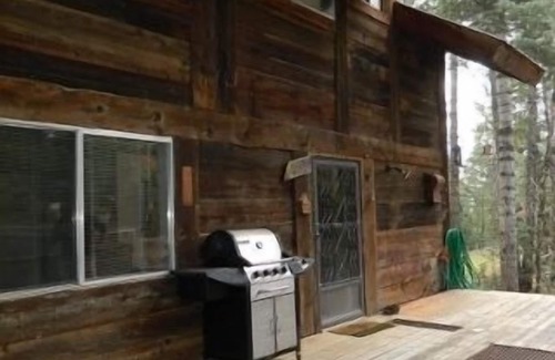 Duck Creek Village Cabin | Cozy Mountain Getaway for Year Round Adventures!