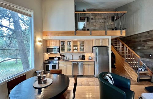 Century West Condo | Cozy Mt Bachelor Village Condo Close to Downtown Bend