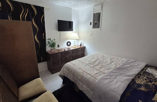 Terrace Bed & Breakfast | Cozy & Neat 1BR Suite– 5min Walk to Ksyen Reg Hosp | Ideal for Nurses & Visitors