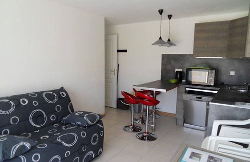Le Pouliguen Apartment | Cozy nest close to the sea