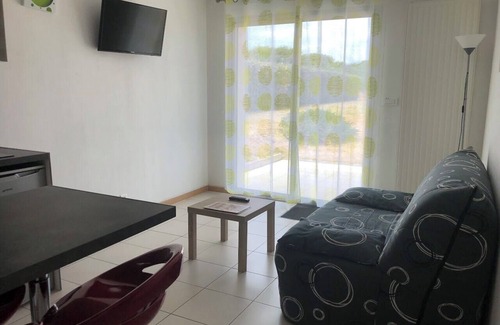 Le Pouliguen Apartment | Cozy nest close to the sea