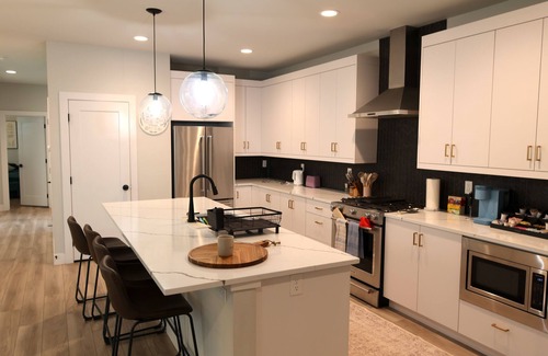 Aurora House | Cozy New Build Home in Aurora!