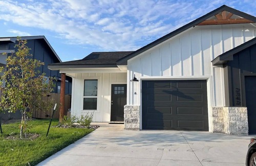 Heidenheimer House | Cozy New Home Near VA Hospital