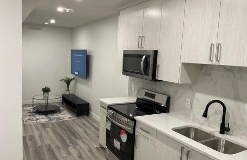 Evanston Apartment | Cozy newly built 1 bedroom suite