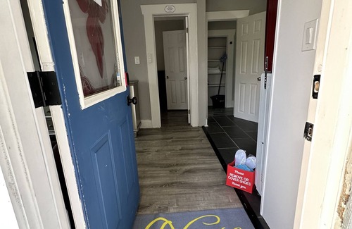 Ybor City Apartment | Cozy Newly Remodeled 1 br/1 ba in Ybor Heights with WiFi, AC, W/D