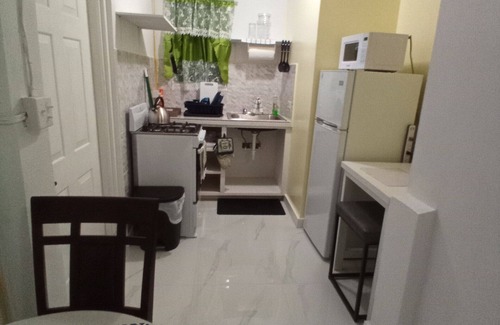 Winding Bay Apartment | Cozy Nook Studio apartment in Perfect Getaway Tarpum Bay with AC, WiFi & kitchen