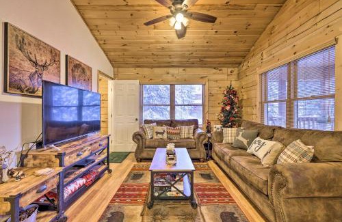 Duck Creek Village House | Cozy Noras Hideaway - Charming, Quiet Log Cabin
