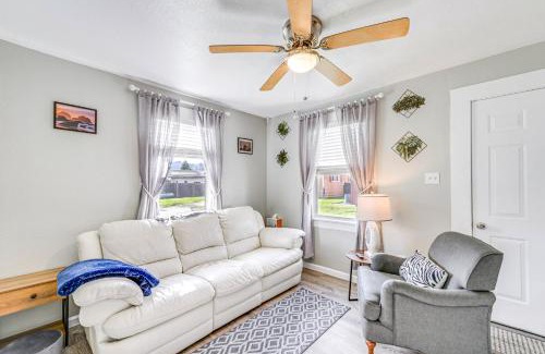 Orick House | Cozy NorCal Cottage 2 Mi to Redwoods and Beaches!