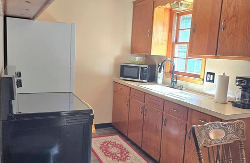 North Tonawanda Apartment | Cozy North Tonawanda Apt—15 min to Niagara Falls, 25 min to Buffalo Airport