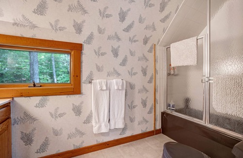 Quechee House | Cozy Oasis! 3bd/2ba Quechee Cottage