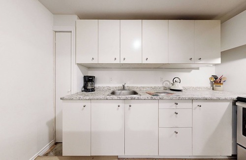 St. Andrew - Windfields House | Cozy Oasis in the City close to transit and shopping. Pet-Friendly!