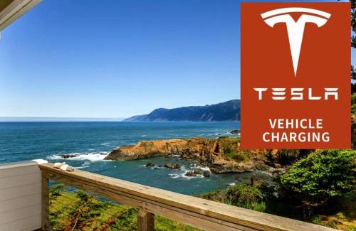 Shelter Cove Apartment | Cozy Oceanview! by OceanviewHotTubs Oceanfront! Shelter Cove, CA Tesla EV station