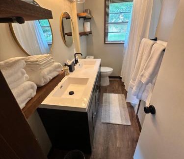 Lawrence House | Cozy on Campus