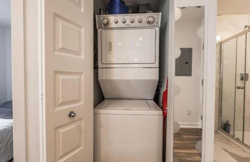 Saint Henri Apartment | Cozy one bedroom apartment - St-paul 202