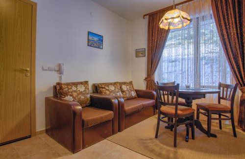Razlog Apartment | Cozy One-Bedroom apartment with Nature View by Flat Mаnager