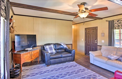 Hulbert House | Cozy Outdoor Escape w/ Porch ~ 1 Mi to Marina