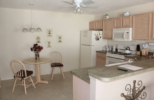 Calumet Grove House | Cozy Patio Villa, close to Nancy Lopez Champion Golf & 4 Executive Golf Courses