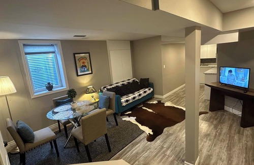 Durham Region Apartment | Cozy peaceful stay for 4 guests + 2 beds + 1 Bath