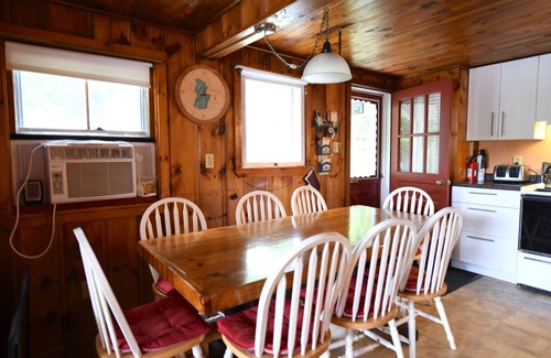 Raymond Cottage | Cozy, pet-friendly 2 bedroom home on Raymond Pond with guest apartment!