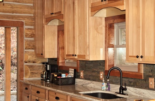 Linden Cabin | Cozy pine log cabin