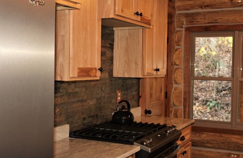 Linden Cabin | Cozy pine log cabin