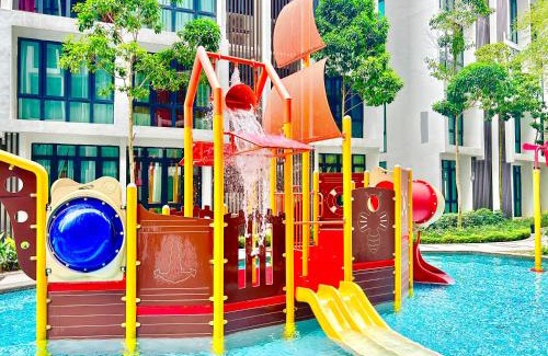Ara Damansara Apartment | Cozy Place 1-8 Pax 3 bedroom Ara Damansara