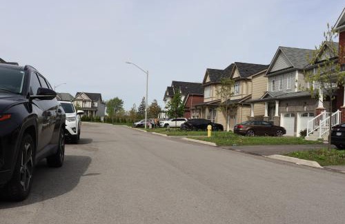Thorold Apartment | Cozy place, 15 min to Niagara Falls & USA border.