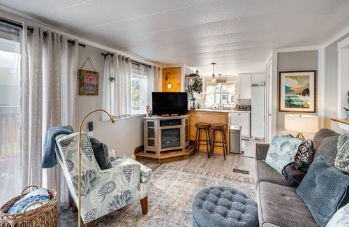 Moclips House | Cozy PNW Getaway w/Fire Pit: Walk to Beach!