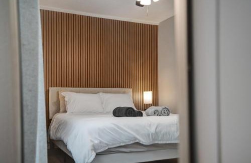 Whitfield Villa | Cozy Pool House, 24 min to Beach