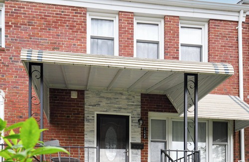 Loch Raven House | Cozy Private 2 Bedroom w/Shared Wash & Dryer by Golf Course, Univ, & Hospitals