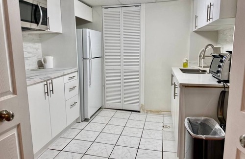 Newmarket House | Cozy private basement
