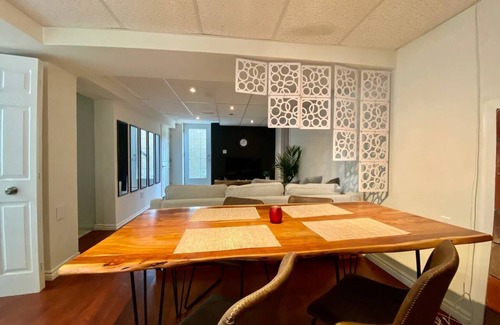 Newmarket House | Cozy private basement