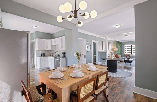 Morton Meadows House | Cozy Private BD + Desk, Central Omaha Near UNMC - Shared House